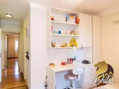 Edifício Adriana Aclimação 240m² 04 Dormitórios 02 Suítes 3 Vagas