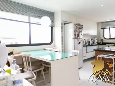 Edifício Adriana Aclimação 240m² 04 Dormitórios 02 Suítes 3 Vagas