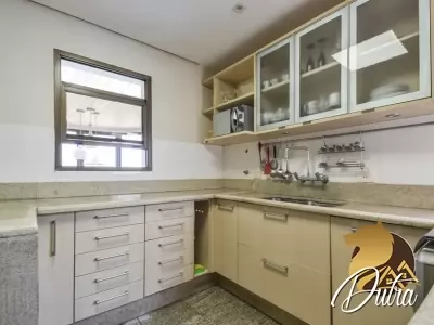 Parque dos Jerivás Moema 227m² 04 Dormitórios 02 Suítes 3 Vagas